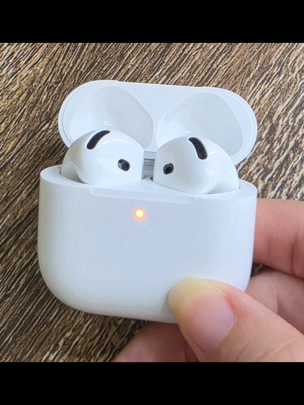 Apple Airpods 4 Wireless Earbuds With Active Noise Cancellation (Pair)